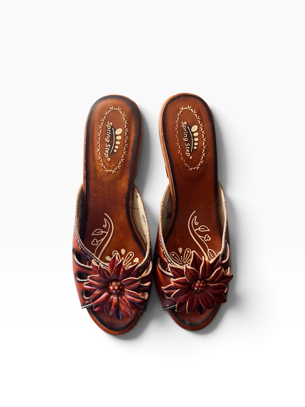 Women's L’Artiste by Spring Step  Leather Wedge Sandals